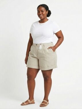 Plus Size Beige Linen-Blend Tailored Shorts (Plus Size)